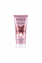 Pond's Niasorcinol Facial Foam Portrait
